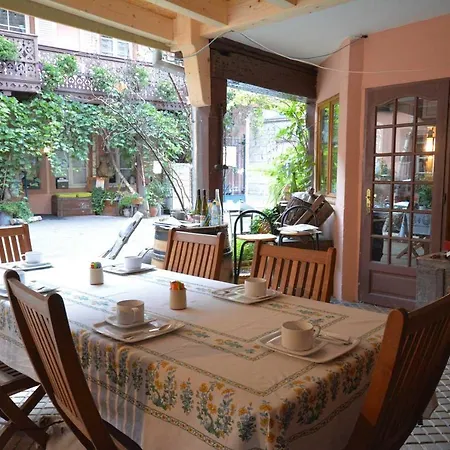 Bed & Breakfast Chez Le Vigneron Studio Fushia